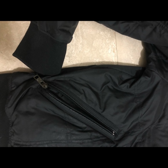 Men’s North Face Parka Waterproof Jacket - Picture 3 of 5